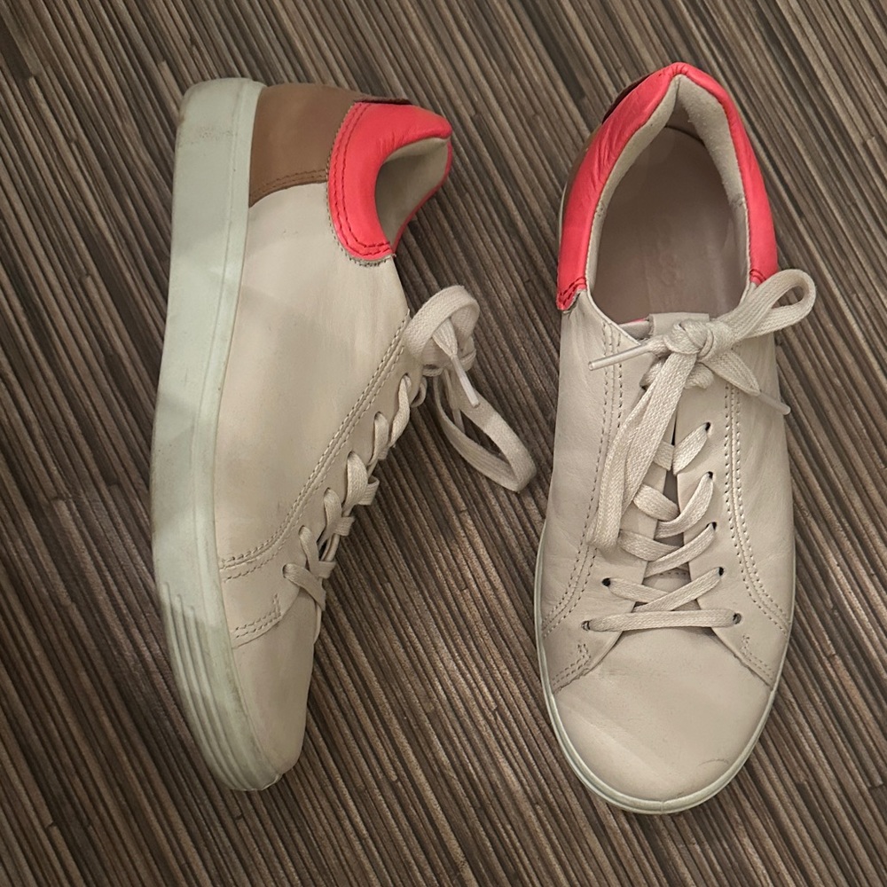 ECCO Soft 7 Vanilla Sandals